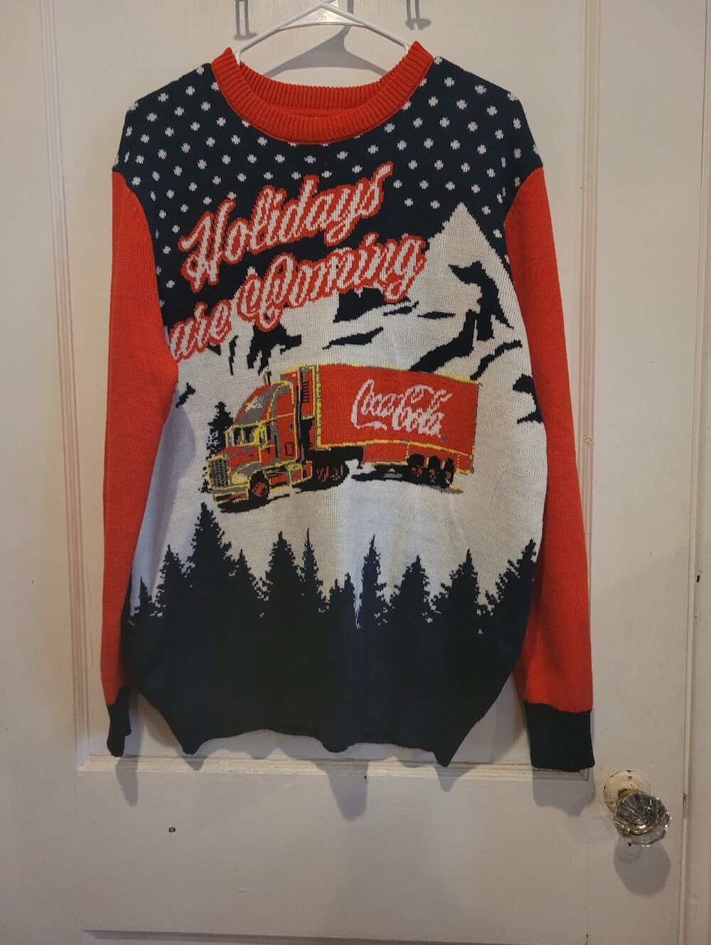 H&M Size Medium "Holidays Are Coming" Coca-Cola Christmas Santa Sweater